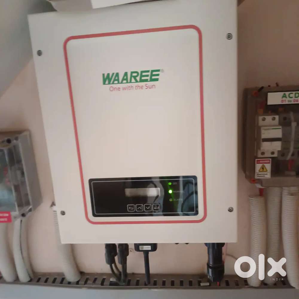 सौलर इंवर्टर 3 KW( waaree) कुल 3 से भी कम उपयोग में लाया गया