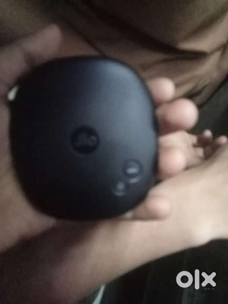 Dongle ki battery kharab hai baki sab thick hai