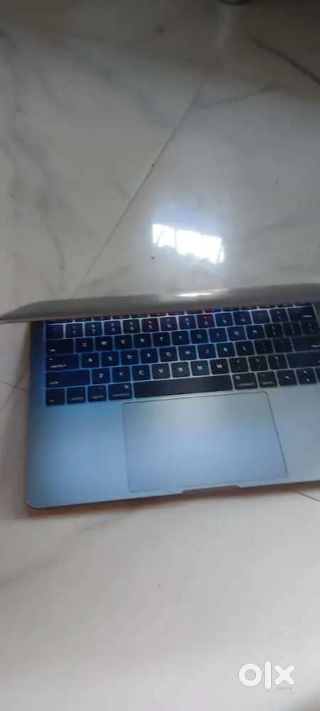 MacBook Pro (Mid-2017,TwoThunderbolt 3 Ports