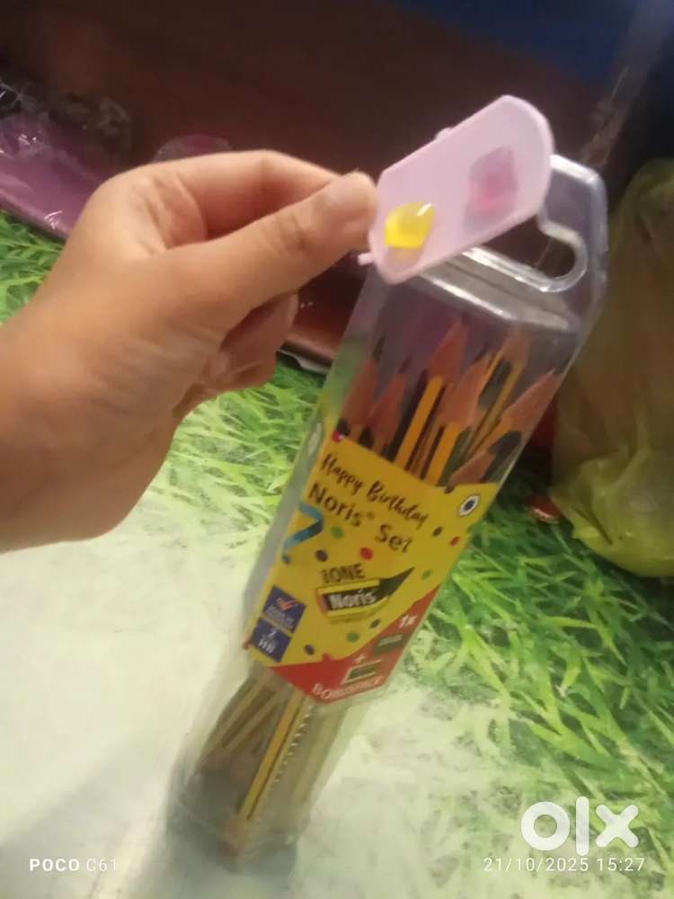 8pc pencil with free colorful Earings