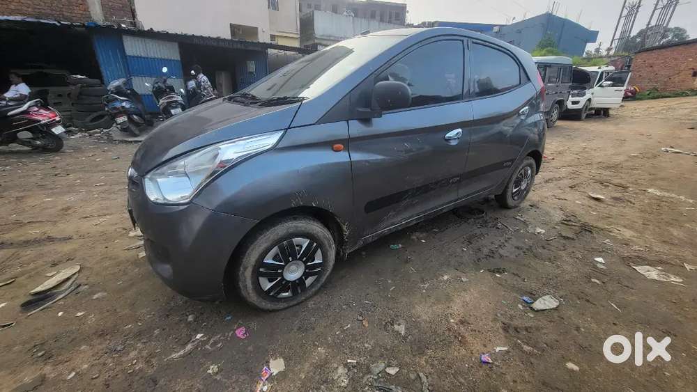 Hyundai EON 2013 Petrol 70000 Km Driven