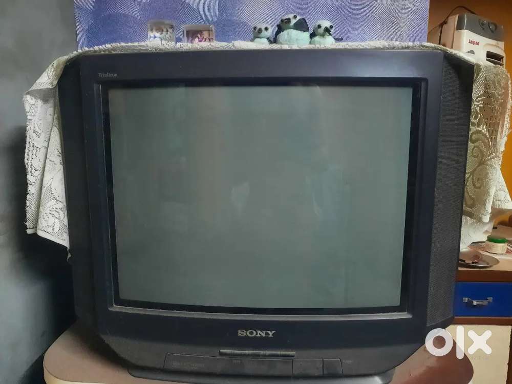 Sony Trinitron TV