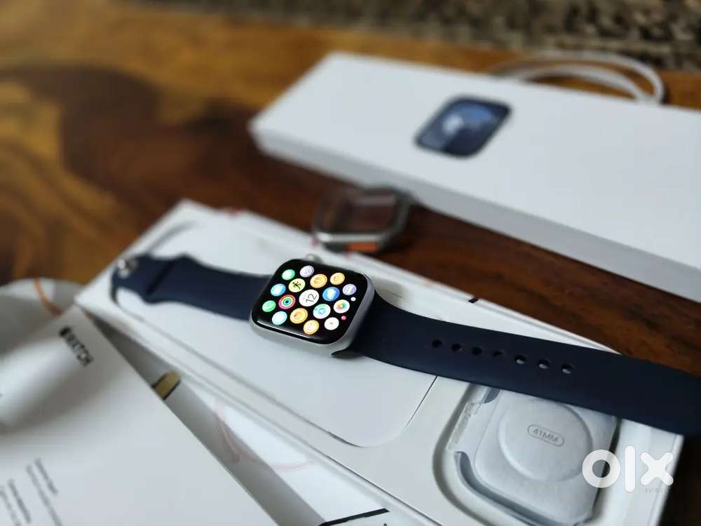 Apple Watch Series 9 - GPS + Cellular 41mm