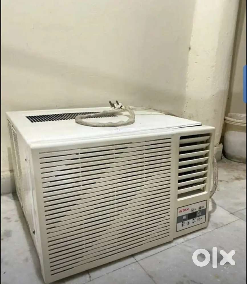 Window AC okay condition and working