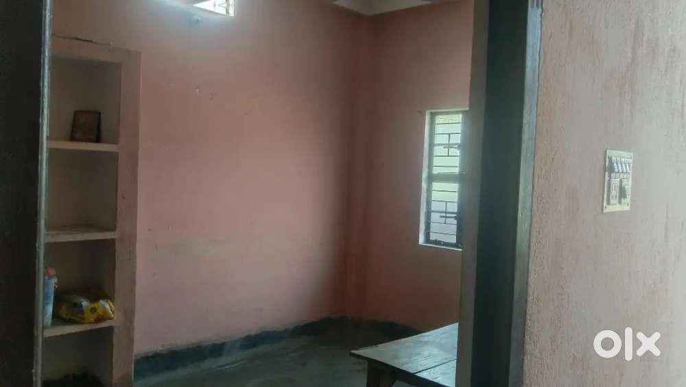 Room: 3, bathroom : 2, kitchen : 2