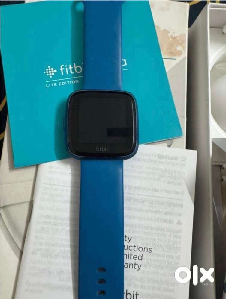 Fitbit Versa Lite Smartwatch