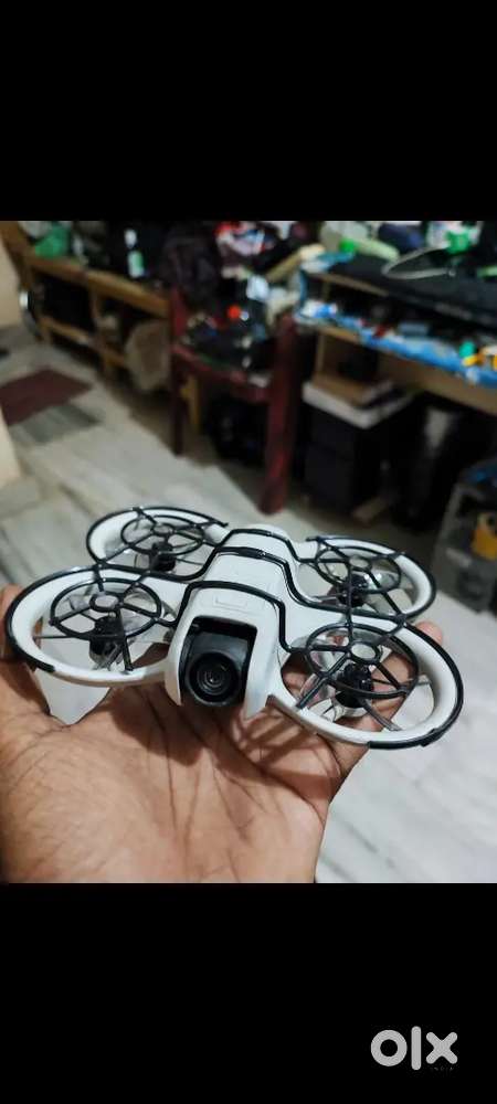 dji neo (with extra batteries)