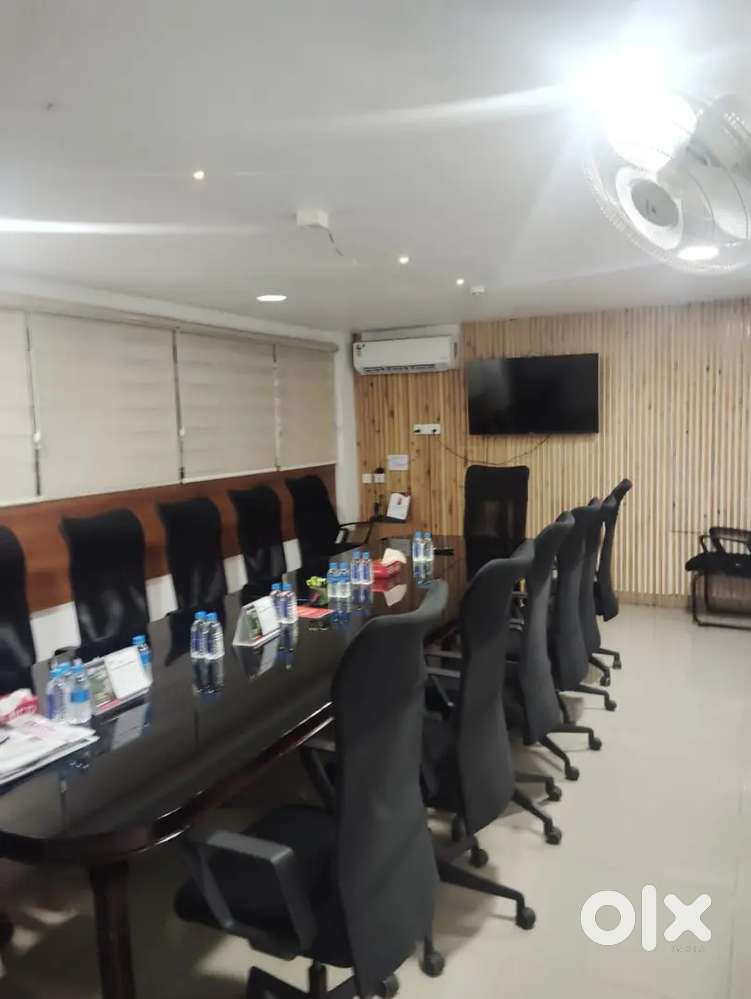 6472 SQFT COMMERCIAL FLOOR FOR RENT AT KAKKANAD MAVELIPURAM JN