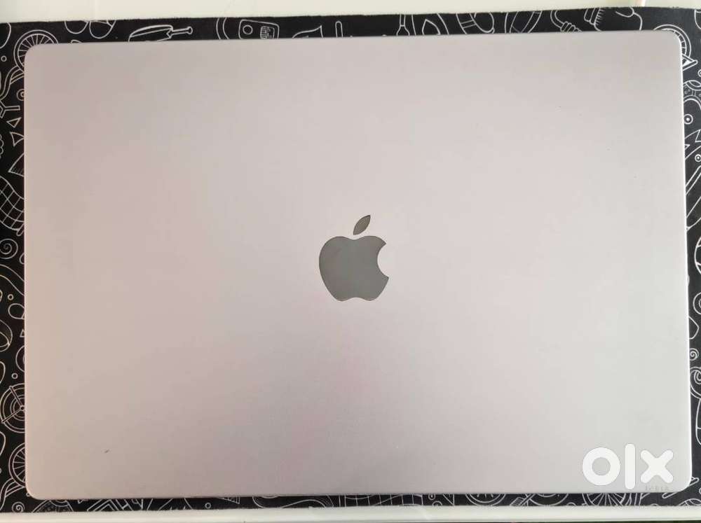 MacBook Pro 16-inch (M1 Max, 32GB RAM, 512GB SSD)