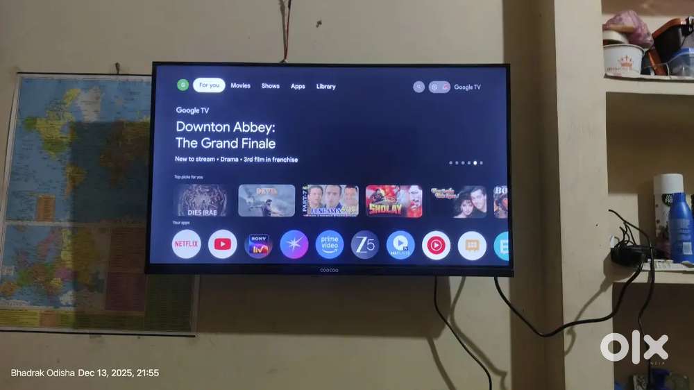 Brand New Coocaa Smart TV inbuilt wall mount with 10 month warranty