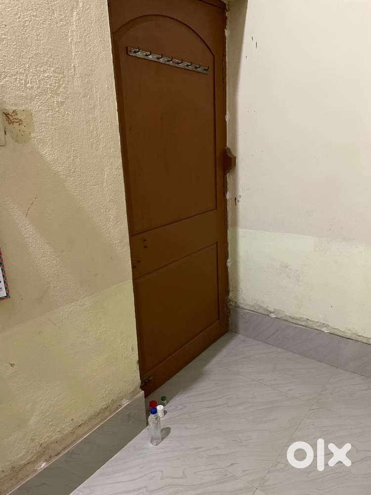 1rhk available for rent