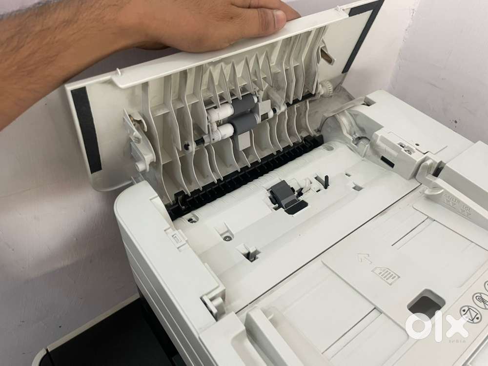 Canon MF735CX