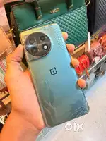 One plus 11 back panel crack