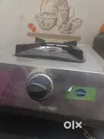 Single gas stove with tube and gas fitter