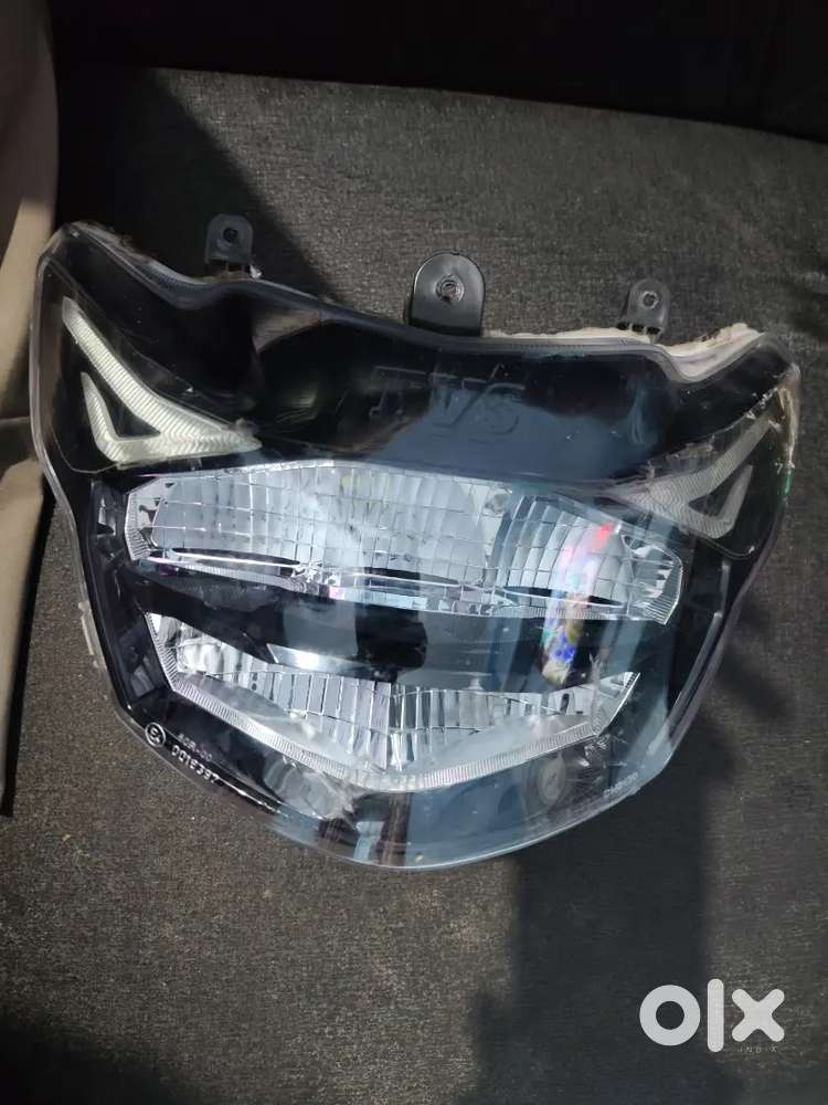 Apache RTR 160 2v headlight