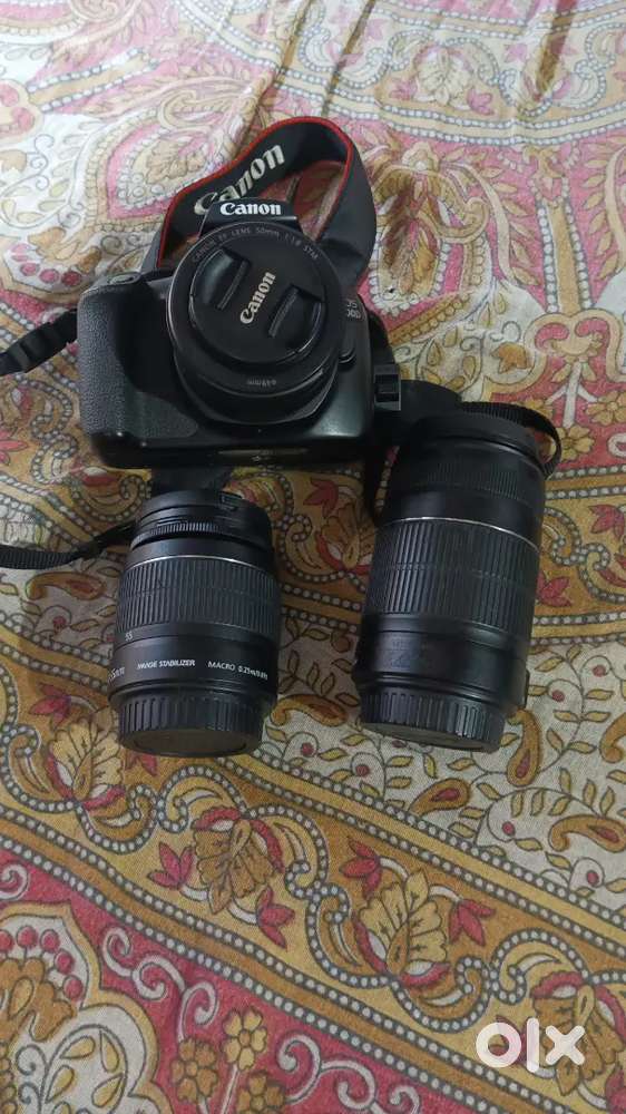Canon 1300 D