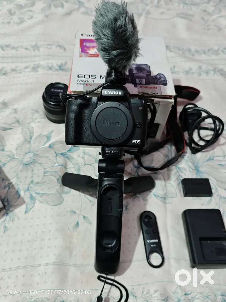 Canon M50 mark 2 with blogger kit yashica lubitel kodak old cameras