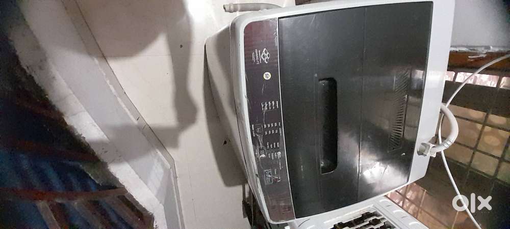 Haier fully automatic washing machine 2 years old