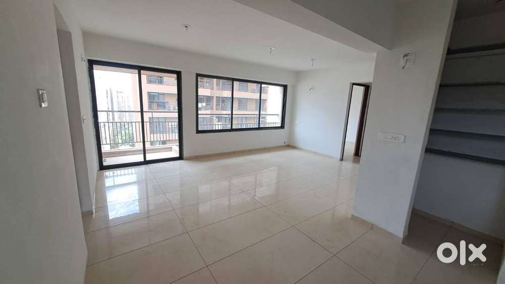 Kitchen Fix 3 Bhk Flat Available For Rent In Tragad