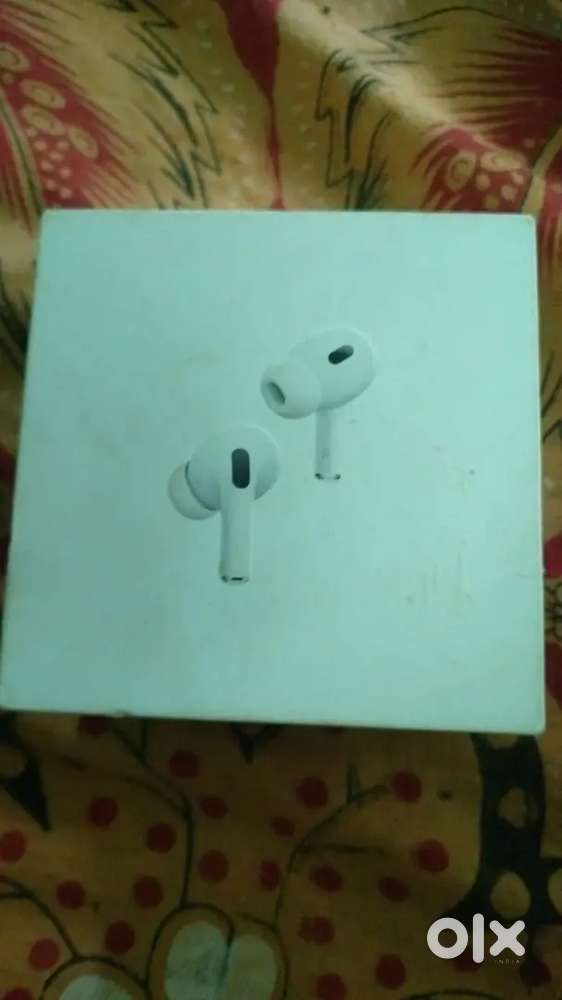 APPLE AIRPOD SECOND GENERATION