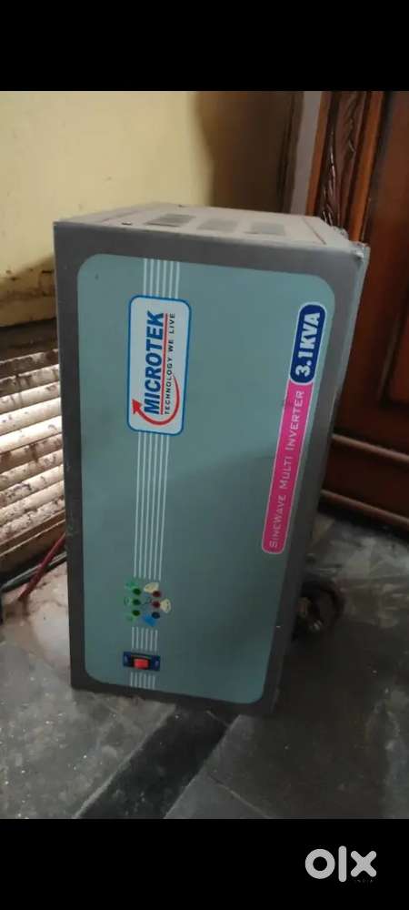 Microtek 3.1 KVA Inverter with 4 batteries