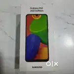 Samsung M21 2021 4Gb 64Gb Super Amoled display