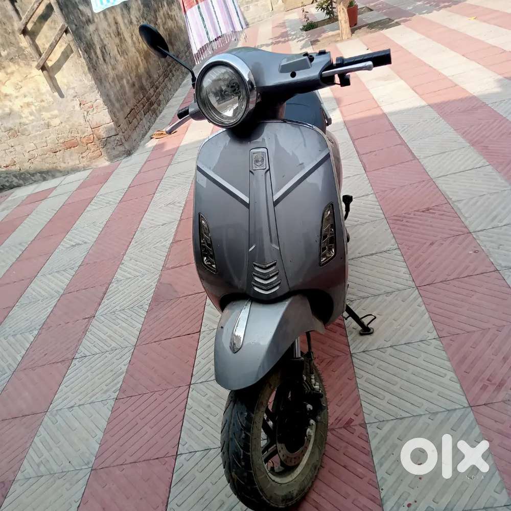 Scootery   32 am battery