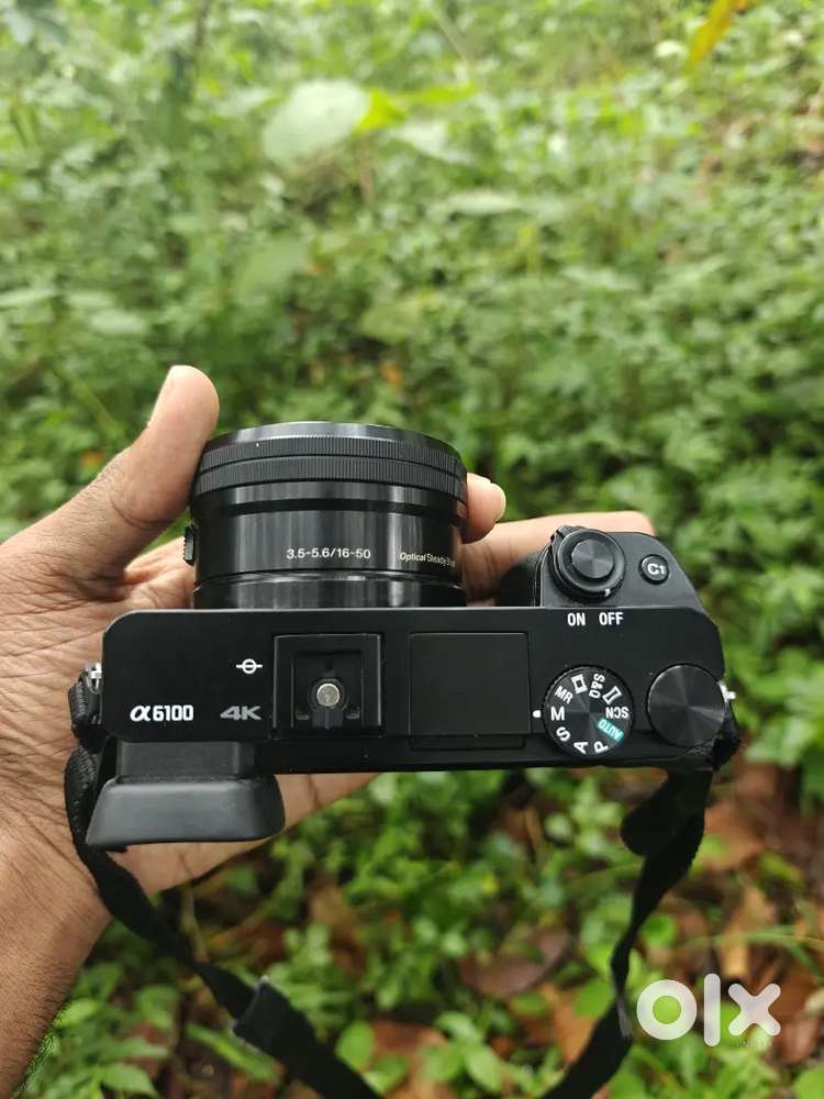 Sony a6100 / alpha a 6100 with 16-50 Lens For Sale