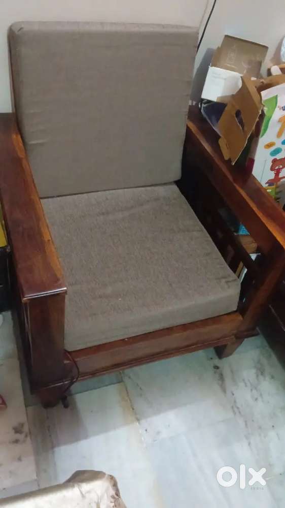 Sheesham 5 seat brand new sofa set almira double bed single bed