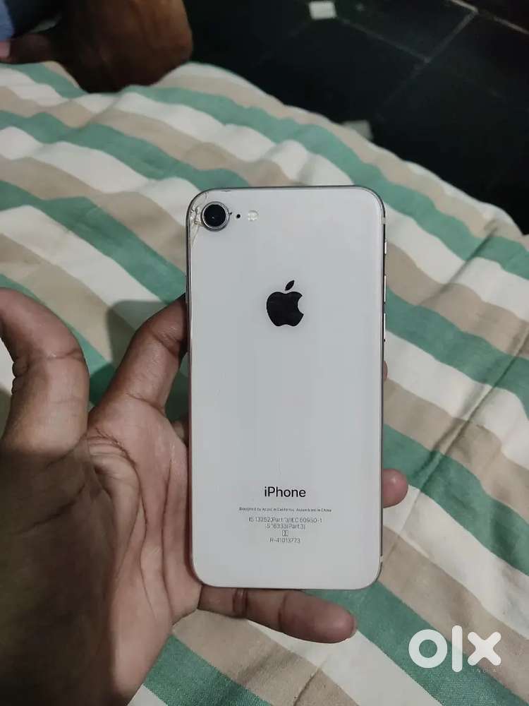 iPhone 8  64 GB