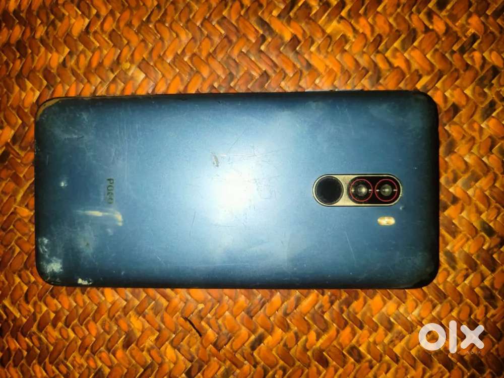 Poco F1 6GB ram