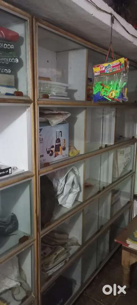 Only 1 year old want to sell cause leaving home