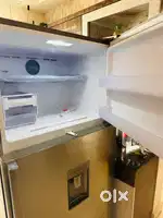 523l Samsung refrigerator good as new