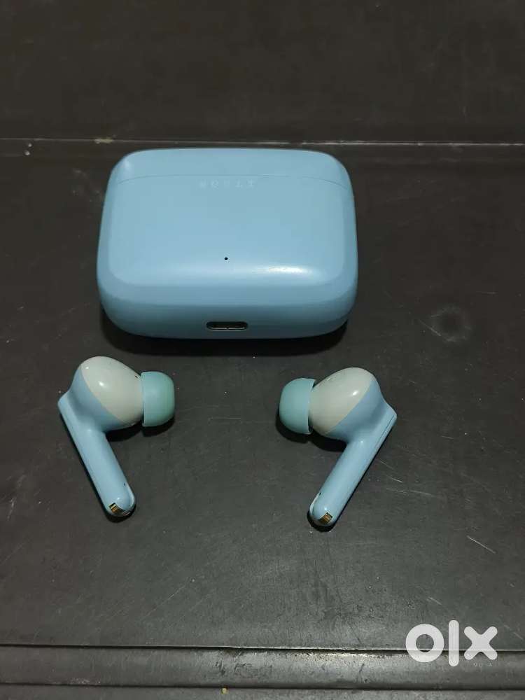 Boult Z60 wireless earbuds