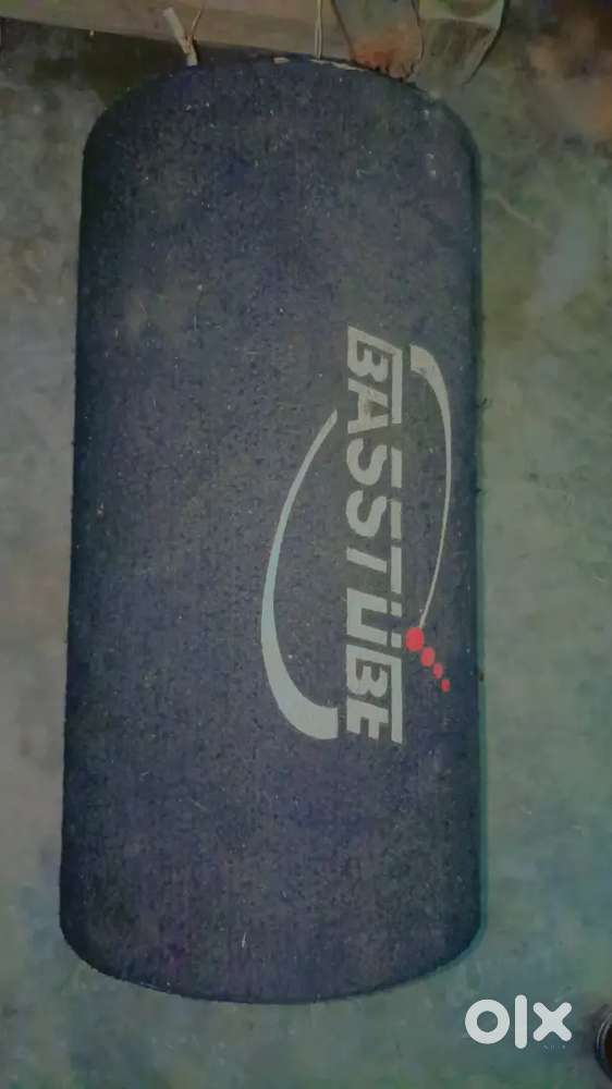 Bass tube D.J. Speaker