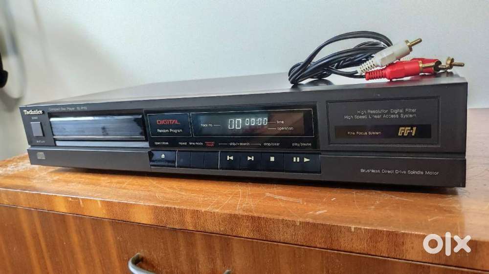 Technics SL-P110 Vintage CD Player + RCA Cables – Burr-Brown DAC Magic