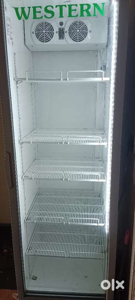 Western Commercial Fridge with 5 Trays