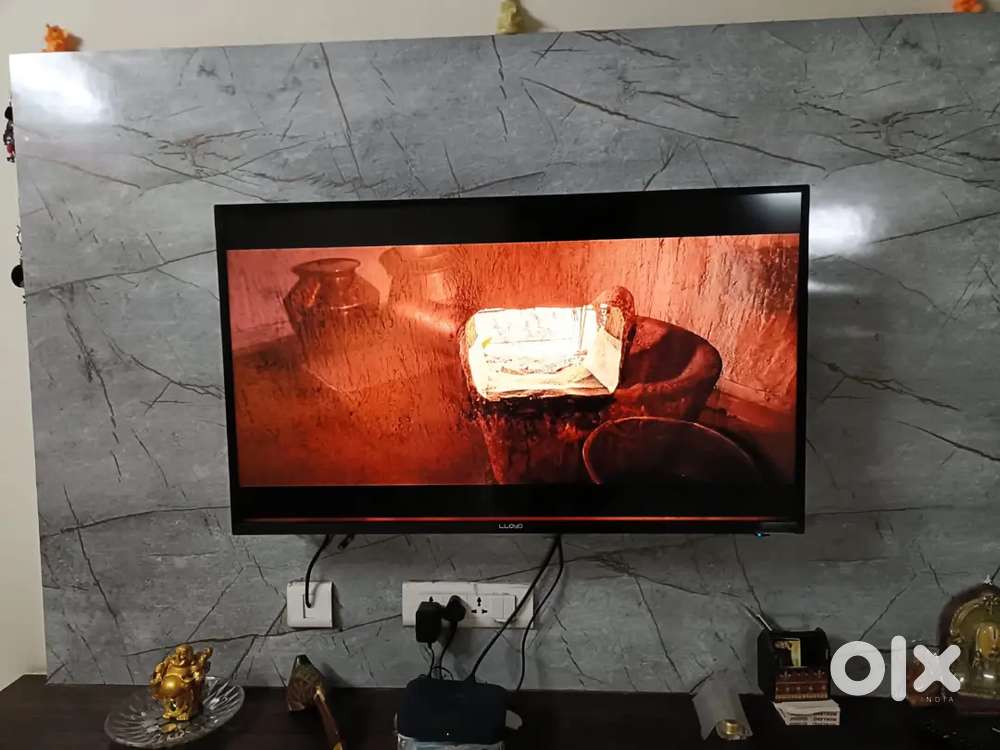 Loyyed 43 inches tv for sale