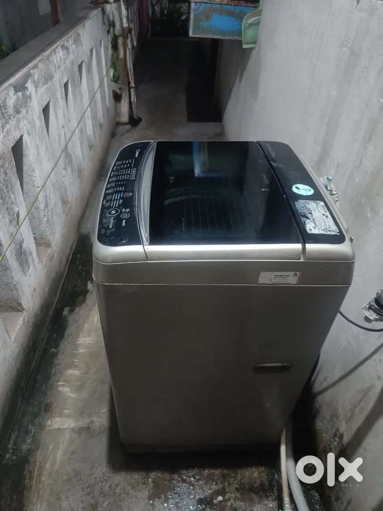 Fully automatic good condition washing machine