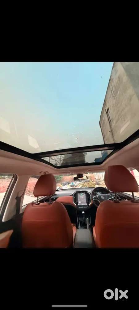 MG Hector Plus 2022 Diesel Well Maintained