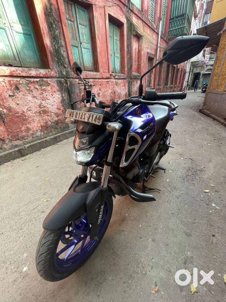 Yamaha fzs 2021 end model