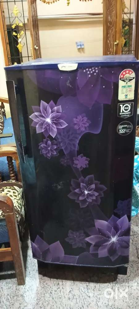 Selling  my fridge