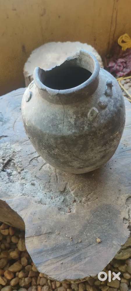 “Antique clay vessel / 200-year-old pot / traditional Kerala vessel