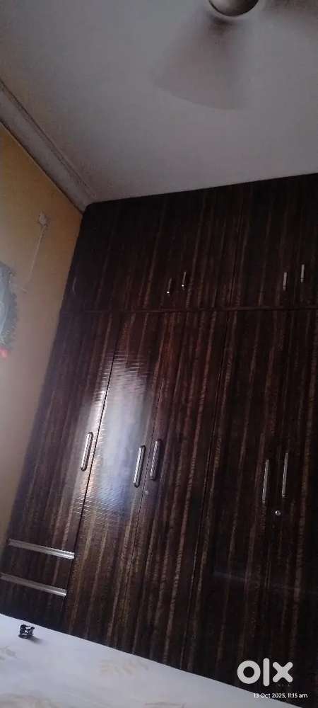 3bhk flat want to sell
