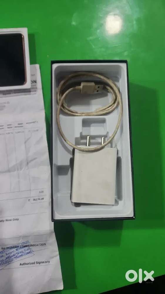 Vivo v40e 8/256 BRAND NEW PHONE NO SCRECH
