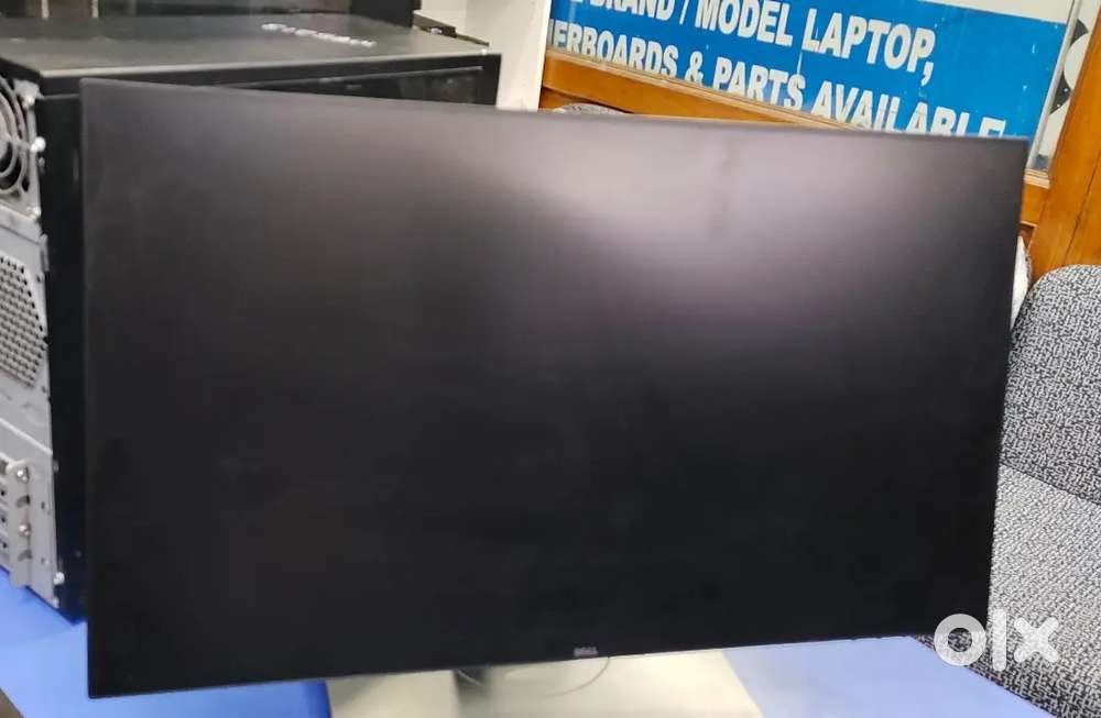 Used Dell UltraSharp 24 Infinity Edge Monitor  U2417H Professional