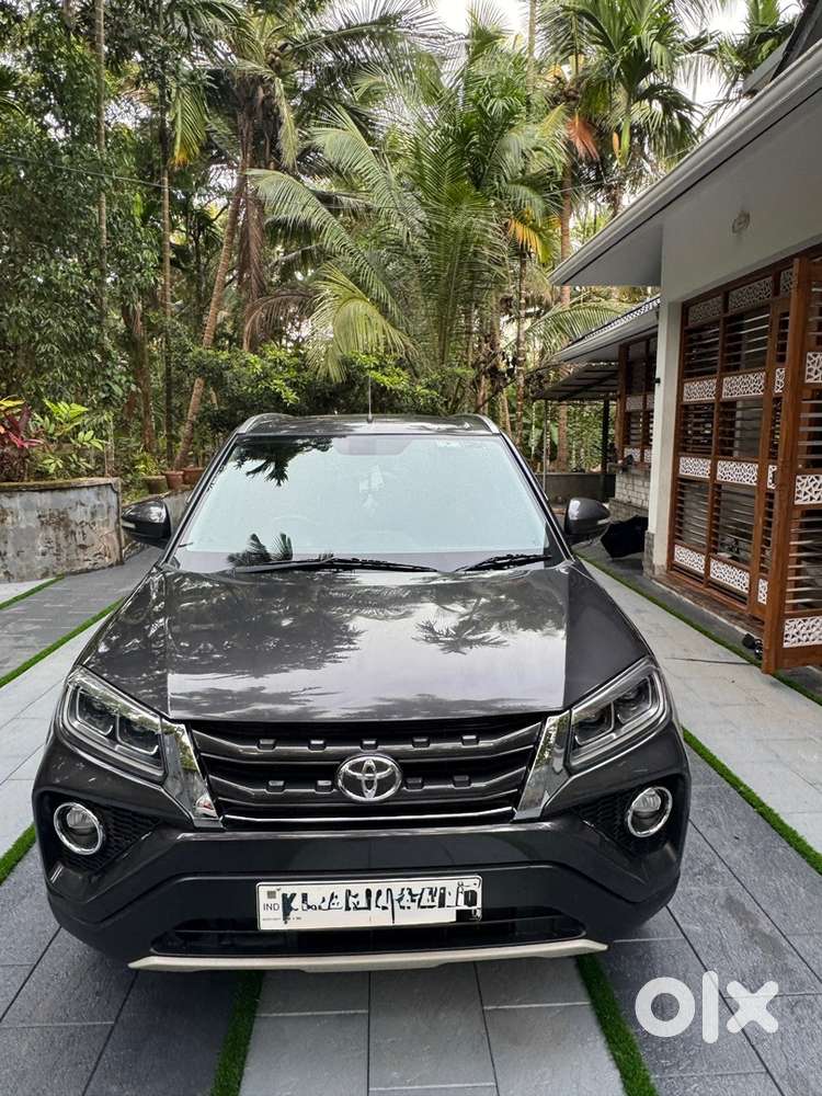 Toyota Urban Cruiser 2021 Petrol Well Maintained