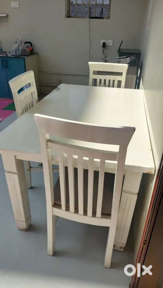 Dinning table