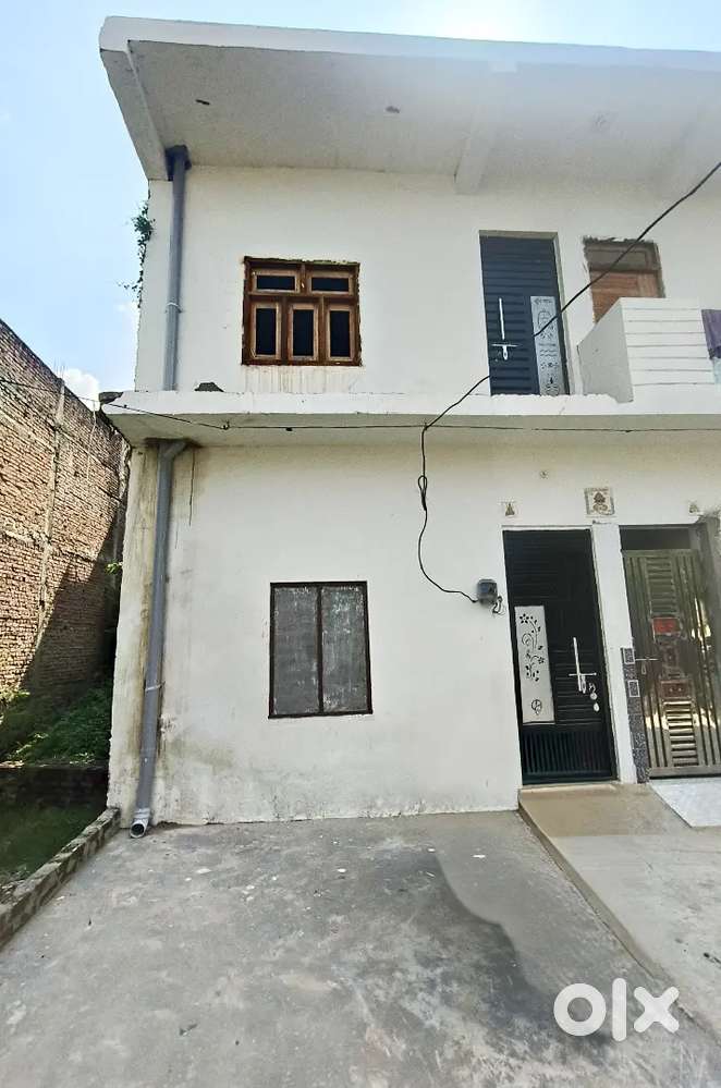 3 BHK Room in Nichlaul katra chaurha