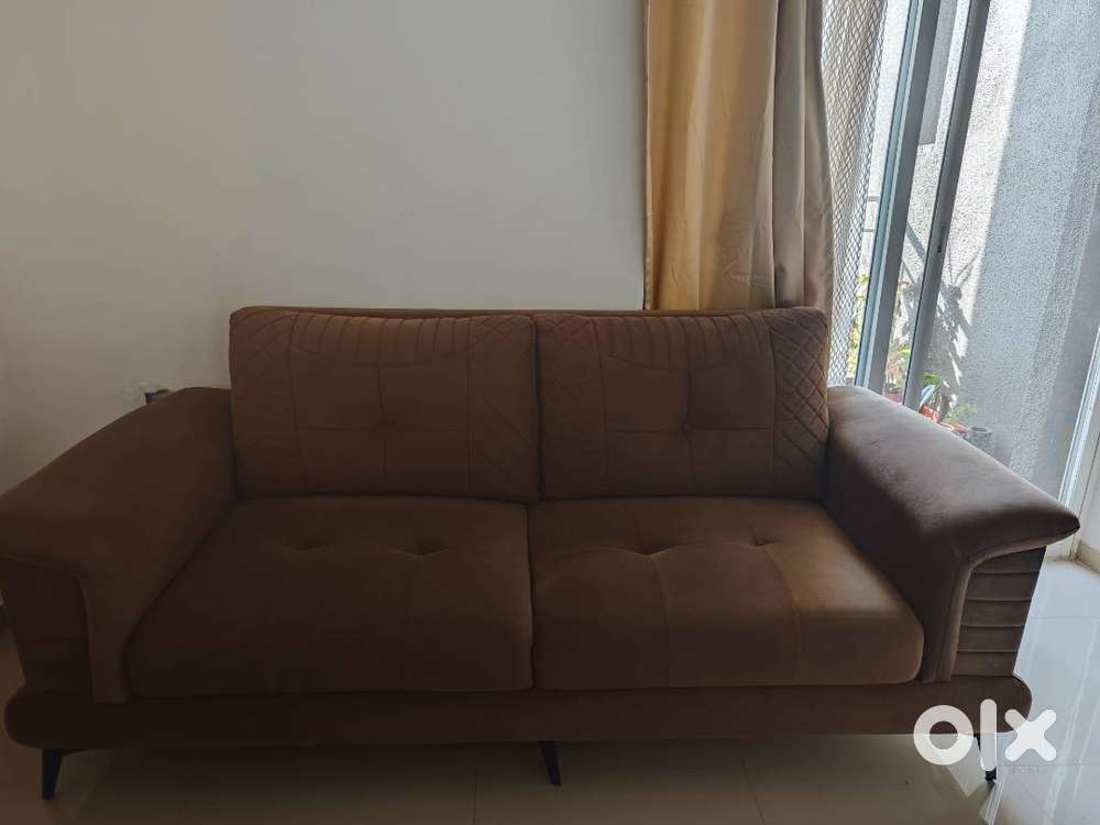 3+2 Sofa Set